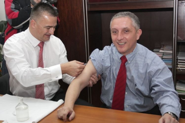 Škrbić dao vakcinu Čađi