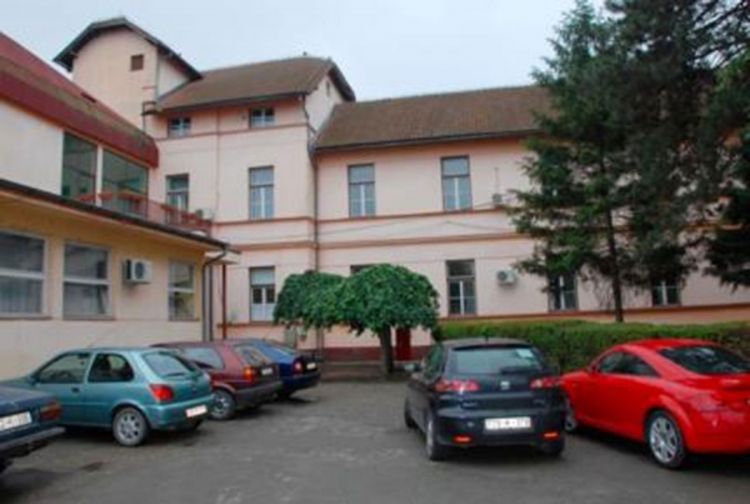 Pacijent se bacio s prozora bolesničke sobe