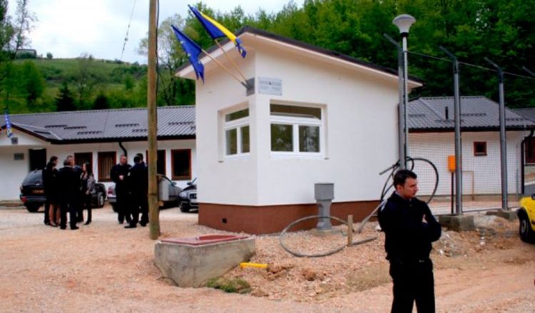 Nastavljen štrajk glađu u imigracionom centru