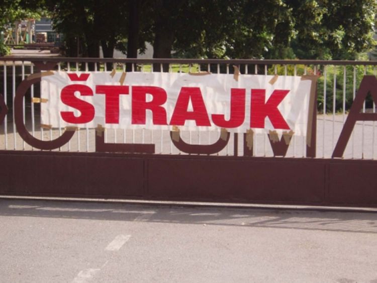 Mirni protesti radnika "Bratstva"