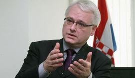 Josipović: Srbije treba da ubrza podjelu imovine SFRJ