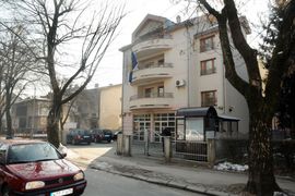 Drogiran pokušao službenici oteti pištolj