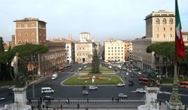 Otvoren Musolinijev balkon