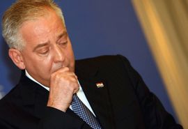 Istraga protiv Sanadera proširena i na pranje više od 2,7 miliona evra