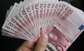 Falsifikovao milione evra i pljačkao kuće