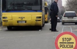Beograd: Mladić izboden u autobusu