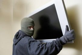 Bijeljina: Lopovi ukrali plazma televizore