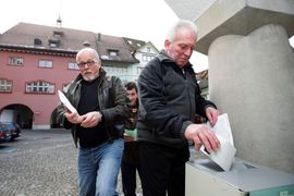 Referendum: Švajcarci se ne odriču oružja