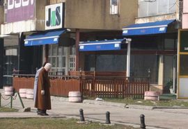 U pucnjavi ispred kafića ranjene dvije osobe