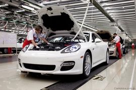"Zahlađenje" globalne prodaje automobila