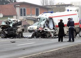 Banjaluka: Dvoje poginulo u strahovitom sudaru džipa i vozila Hitne ...