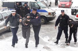 Počelo ispitivanje 13 osumnjičenih za promet droge i oružja