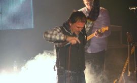 Gibonni s fanovima u Tuzli