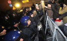 Sukob policije i demonstranata u Zagrebu