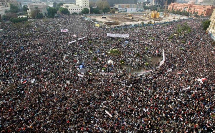 Oko 250.000 demonstranata prijeti Mubaraku