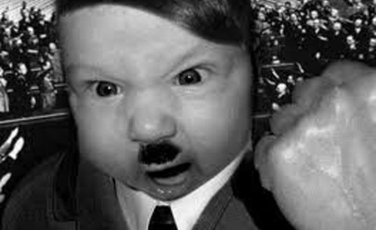Hitler na dječijim kartama?