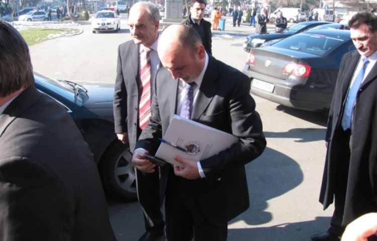 Dodatna pomoć Vlade RS poplavljenima