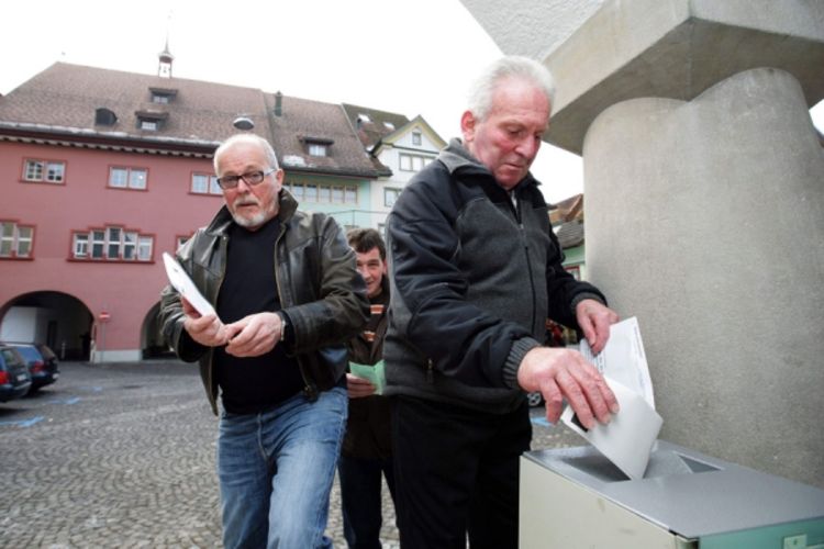 Referendum: Švajcarci se ne odriču oružja
