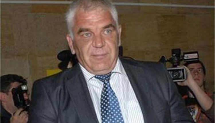Špijuni i među carinicima