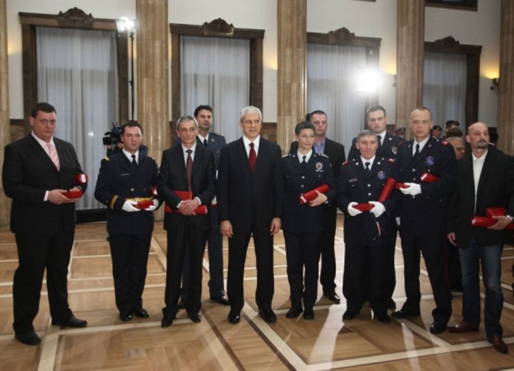 Tadić dodijelio medalje za hrabrost