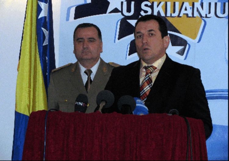 Više lica suspendovano zbog krađe oružja u Busovači