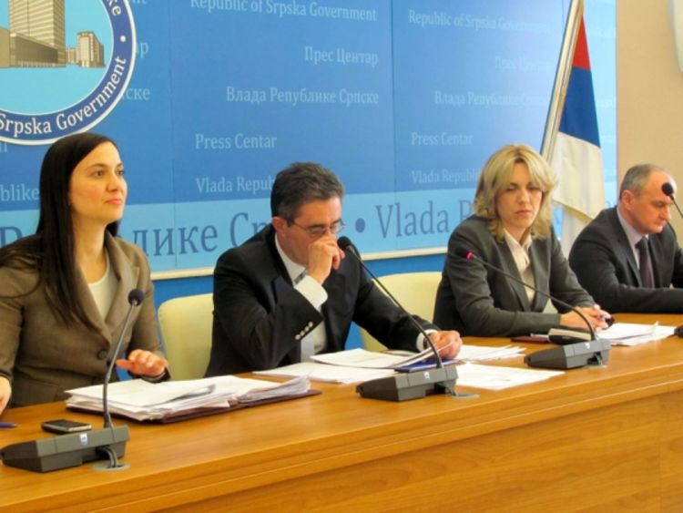Kasipović demantovao da će biti povećane školarine u RS