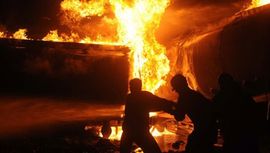 Otpušteni radnici zapalili direktora