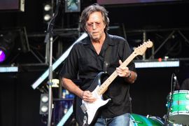 Erik Klepton se rastao od svojih gitara i pojačala