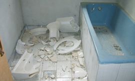 Lopovi poharali kupatilo