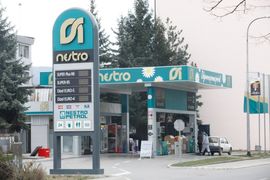 Gas pojeftinio a gorivo skuplje uprkos padu vrijednosti sirove nafte