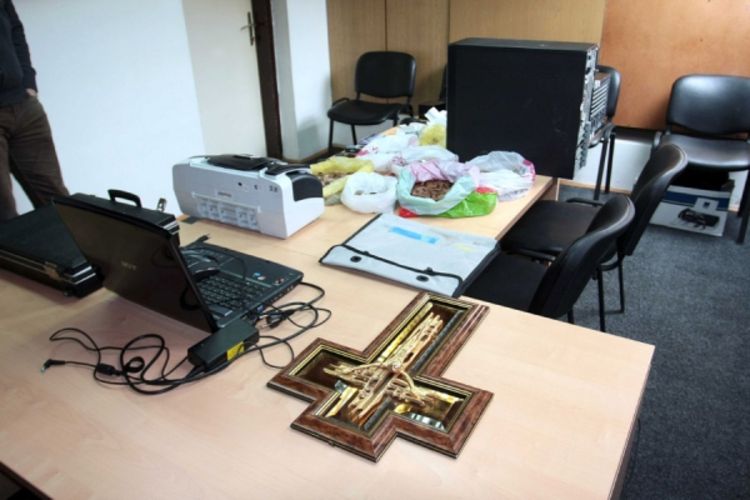 Uhapšeni pljačkaši bogomolja