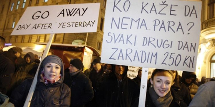 Demonstranti na ulicama Zagreba: Ovo je revolucija (Foto)