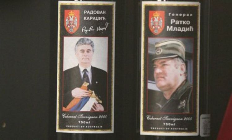 Vukčeviću servirano vino sa Karadžićem i Mladićem na etiketama