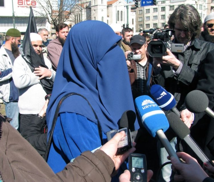 Održan skup vehabija u Sarajevu, Imigracioni centar nazvan Gvantanamom