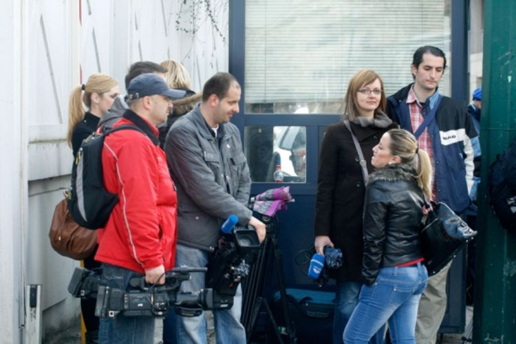 Bh. funkcioneri bahati prema građanima