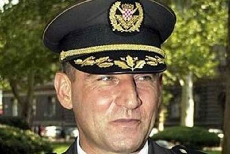 Za falsifikovanje pasoša Gotovini uslovne kazne zatvora
