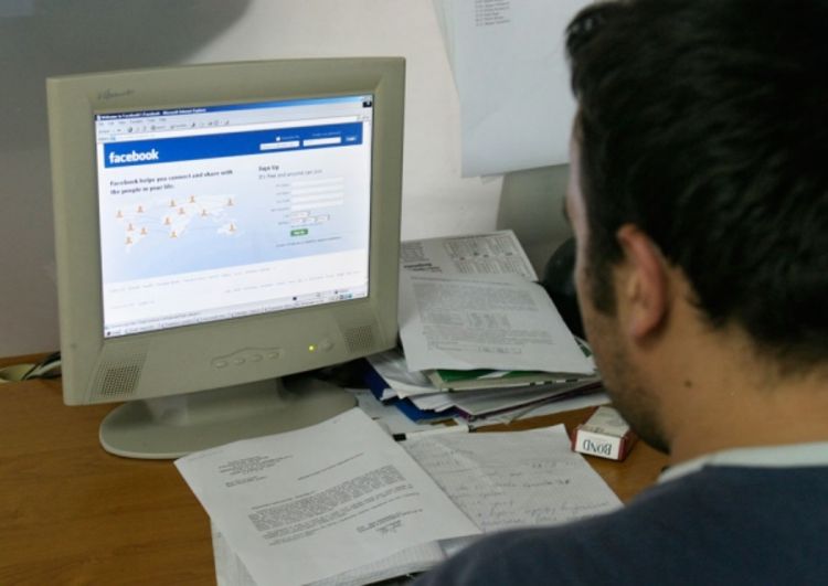 Do posla preko Facebooka