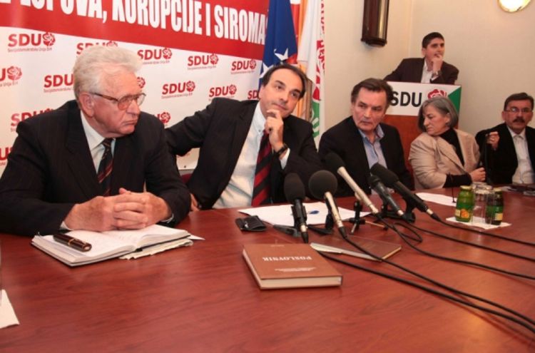 Haris Silajdžić opet odlučuje