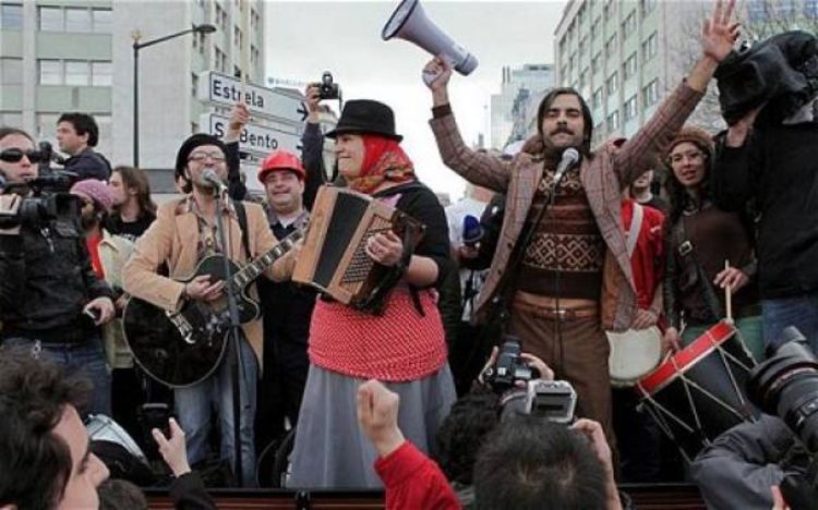 Pjesma za Eurosong postala himna demonstrantima (video)