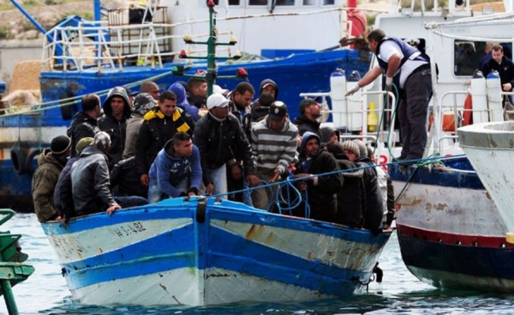 Berluskoni: Na Lampeduzi neće biti migranata