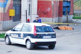 Tuzlak skočio u smrt sa devetog sprata