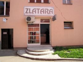 Zavezali radnicu i opljačkali zlataru u Prijedoru