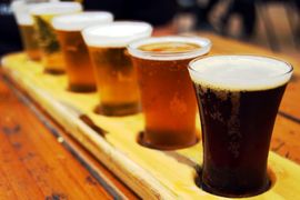 Đacima sedmog razreda nastavnik dao pivo na času