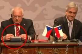 Čile demantuje da je Klaus uzeo običnu hemijsku olovku
