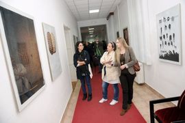 Izložbe fotografija i plakata: Poruke mladih kroz umjetnost