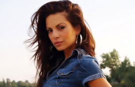 Nikolina Pišek snima film