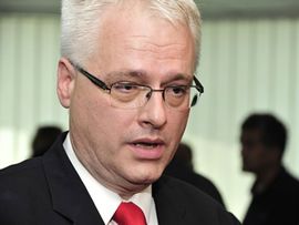 Josipović odgovorio Lagumdžiji: Referendum nije dobra ideja, ali je ...