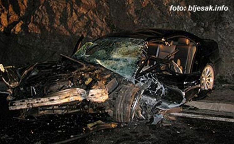Vozač BMW-a poginuo u sudaru s terenskim vozilom