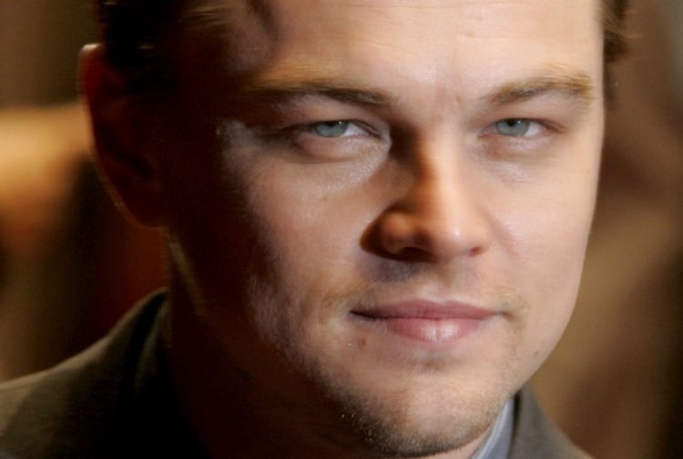 Leonardo Dikaprio reklamira kineski mobilni telefon