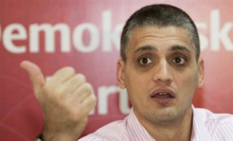 Pleme afričkih ljudoždera pozvalo Čedu na ručak